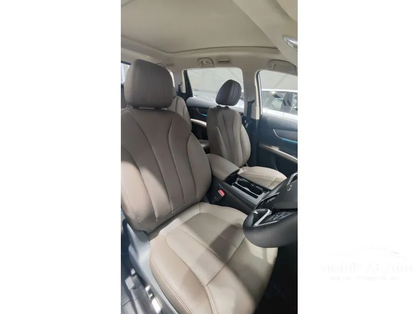 2025 BYD M6 Standard 7 Seater MPV