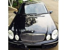 2005 Mercedes-Benz E260 2.6 Sedan