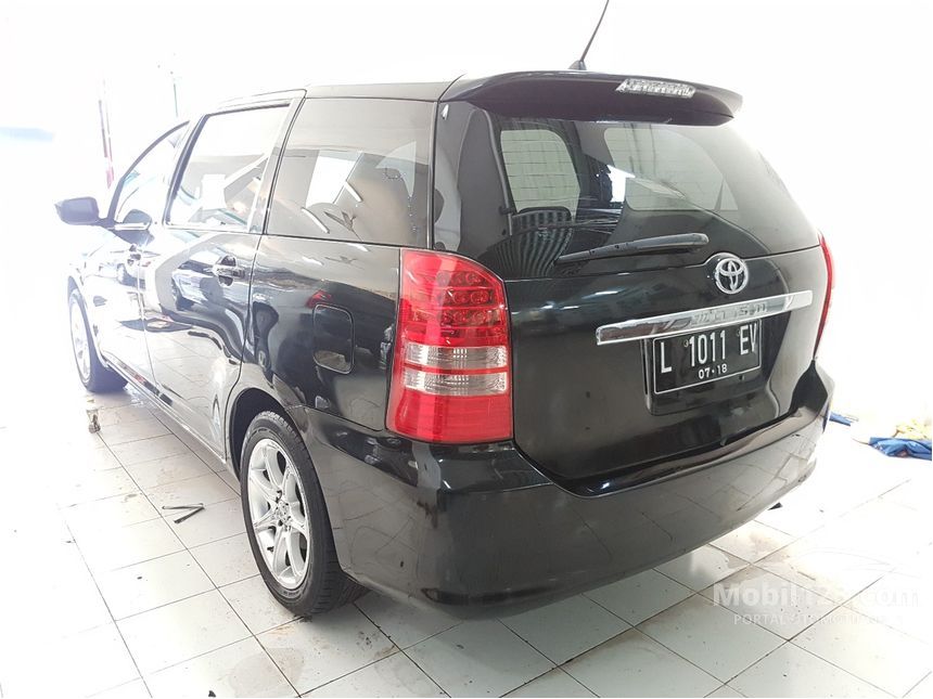 Jual Mobil Toyota Wish 2004  ZNE10 1 8 di Jawa Timur 