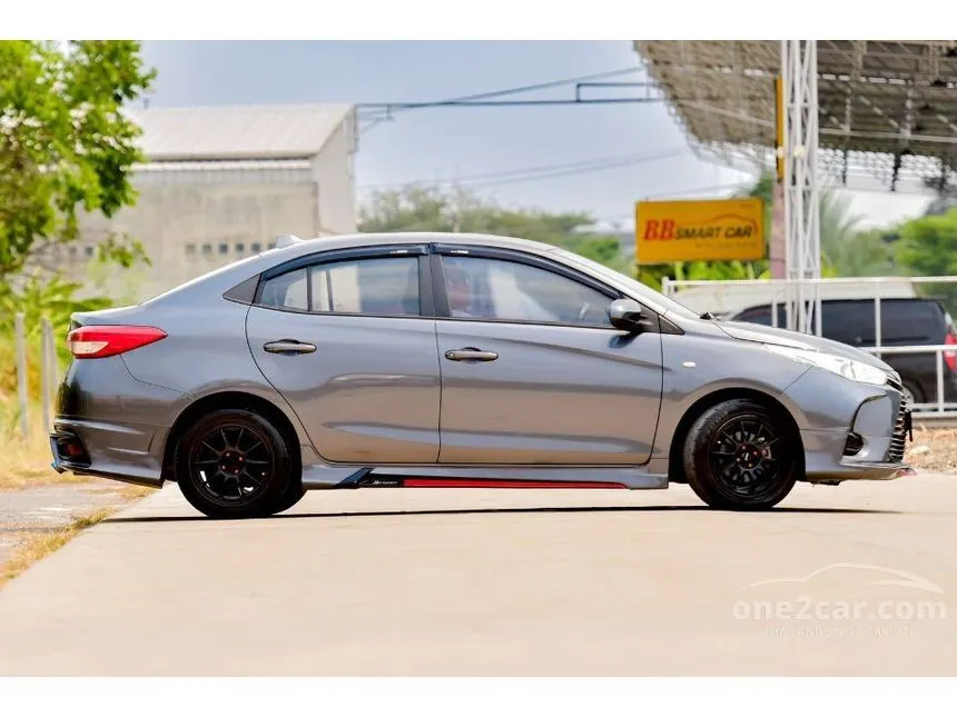 2021 Toyota Yaris Ativ Entry Sedan