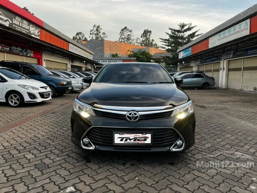 2018 Toyota Camry V Sedan