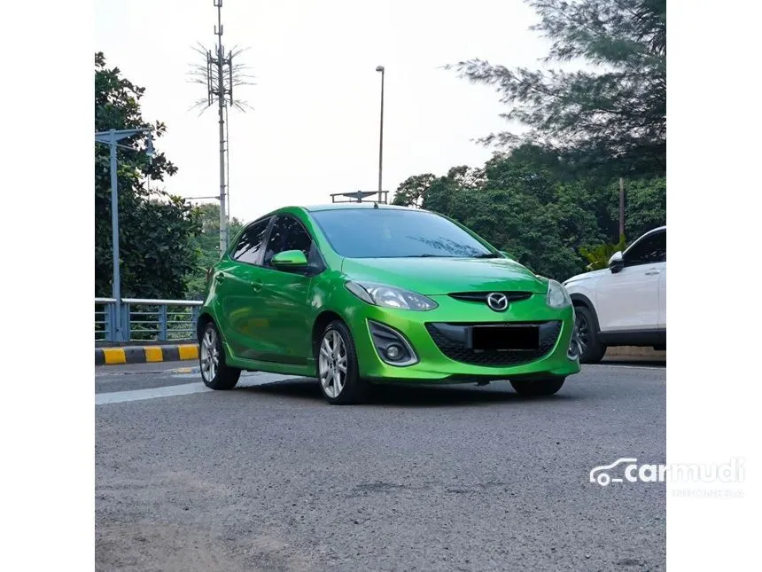 2012 Mazda 2 R Hatchback