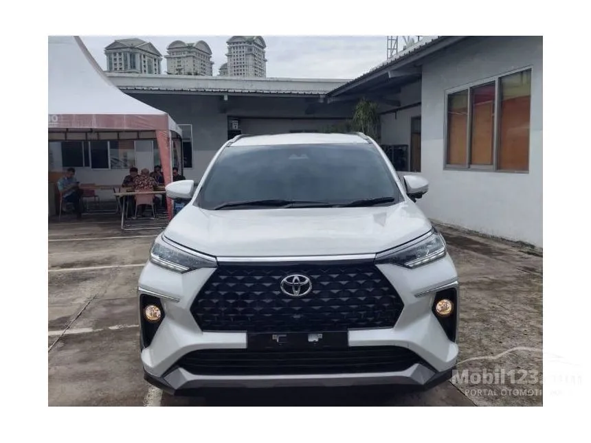 Jual Mobil Toyota Veloz 2024 Q 1.5 di Jawa Barat Automatic Wagon Putih Rp 298.300.000