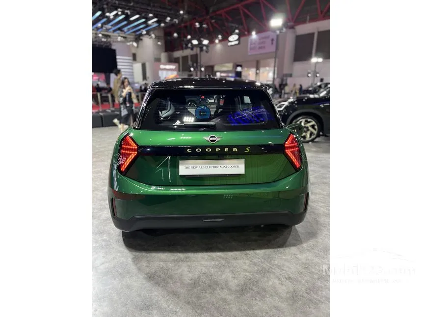 2025 MINI Cooper Cooper SE Hatchback