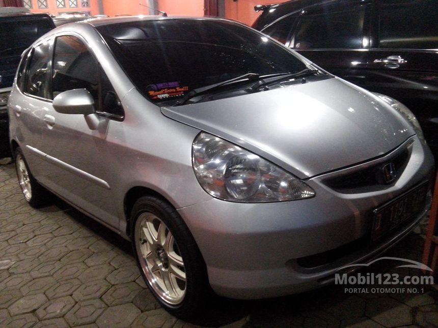 Jual Mobil  Honda Jazz  2005  VTEC  1 5 di Jawa Barat 