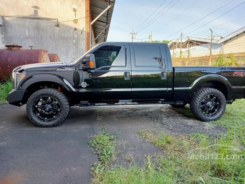 2014 Ford F-250 Super Duty XLT Double Cab Pickup