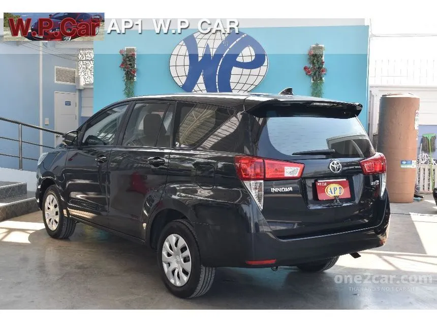 2020 Toyota Innova Crysta E Wagon
