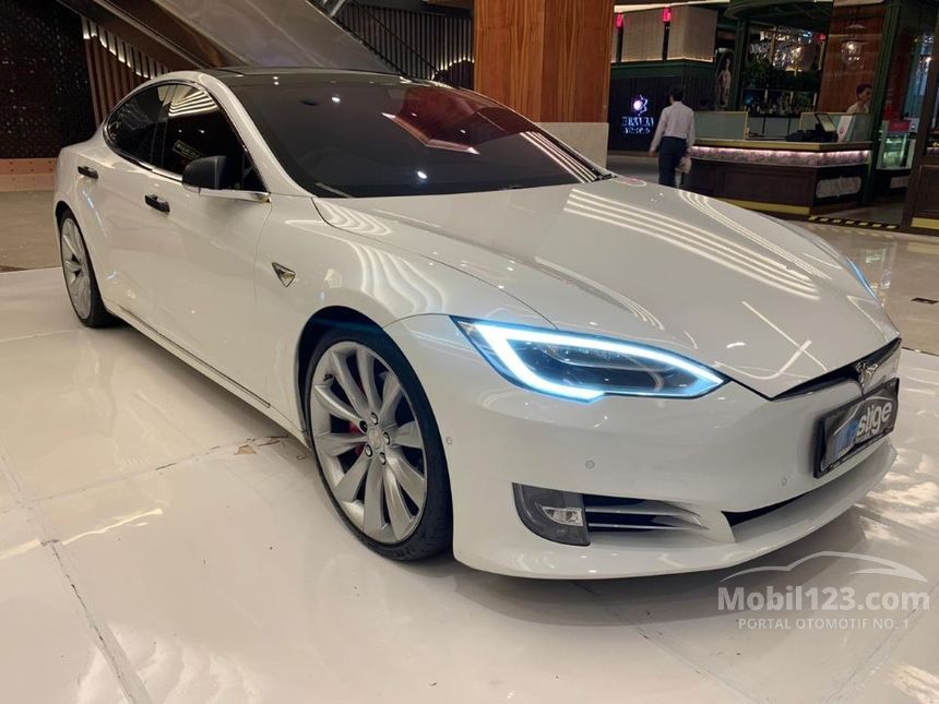 Harga shop tesla s