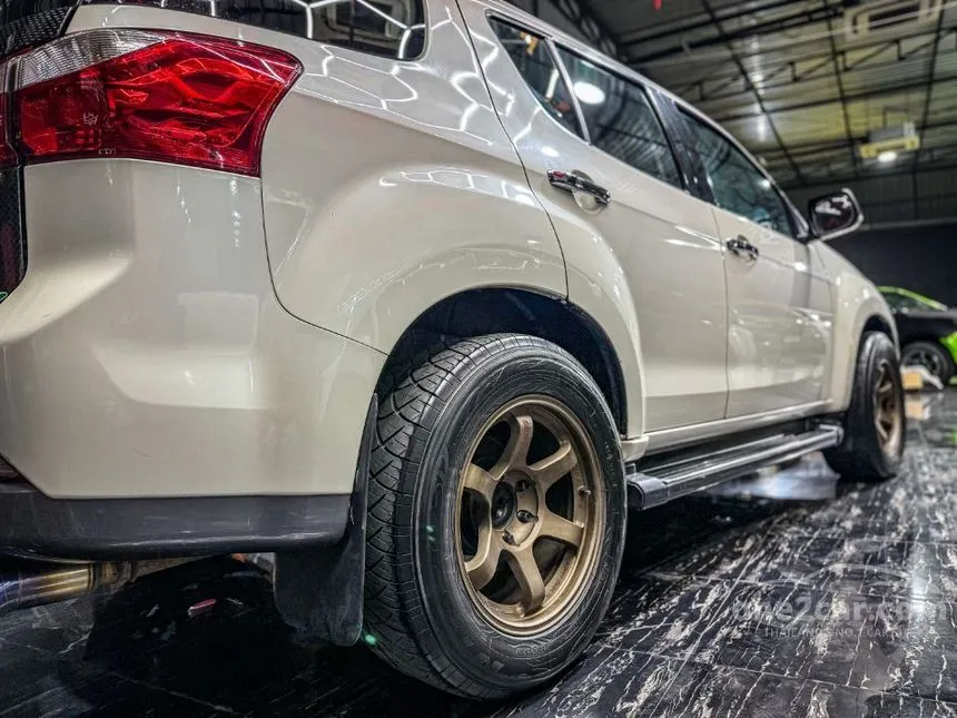 2014 Isuzu MU-X DVD SUV