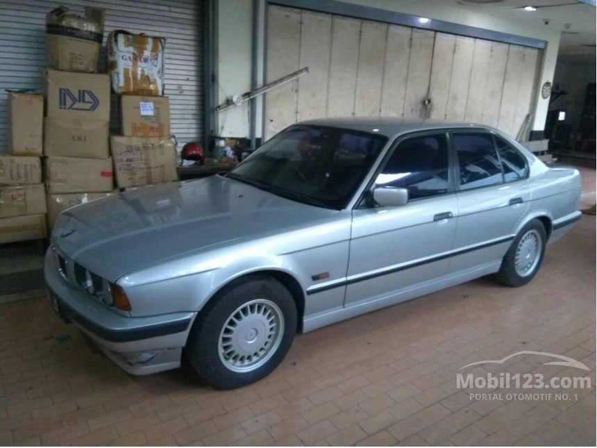1996 BMW 520i E39 2.0 Manual Sedan