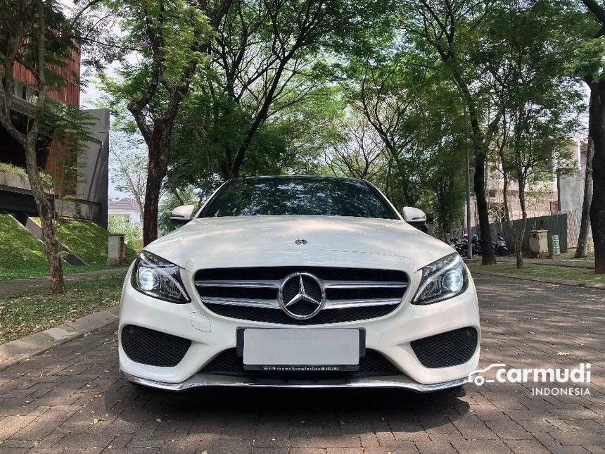 2018 Mercedes-Benz C200 AMG Sedan