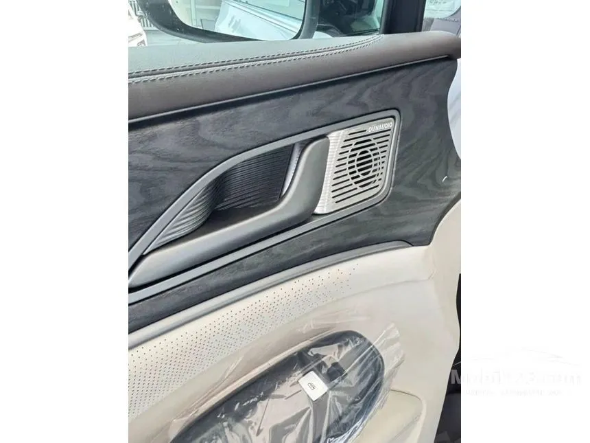 2025 Denza D9 Advanced MPV