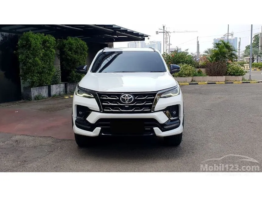 Jual Mobil Toyota Fortuner 2023 GR Sport 2.8 di DKI Jakarta Automatic SUV Putih Rp 525.000.000