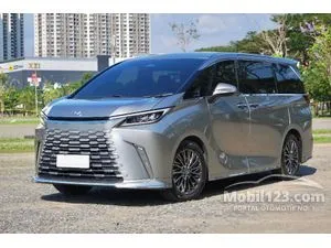 2024 Lexus LM 350h 2.5 7 Seater MPV LIKE NEW