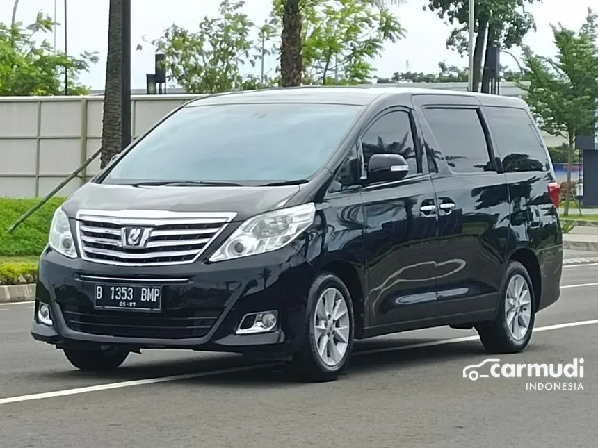 2013 Toyota Alphard G MPV