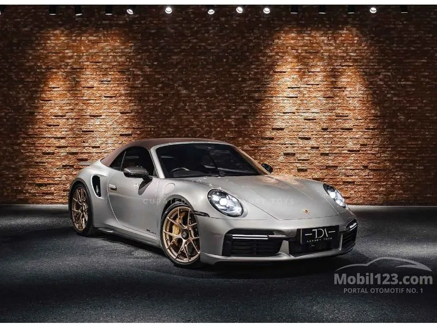 2022 Porsche 911 Turbo S Convertible