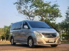 2013 Hyundai H-1 2.5 (ปี 08-17) Maesto Deluxe Van