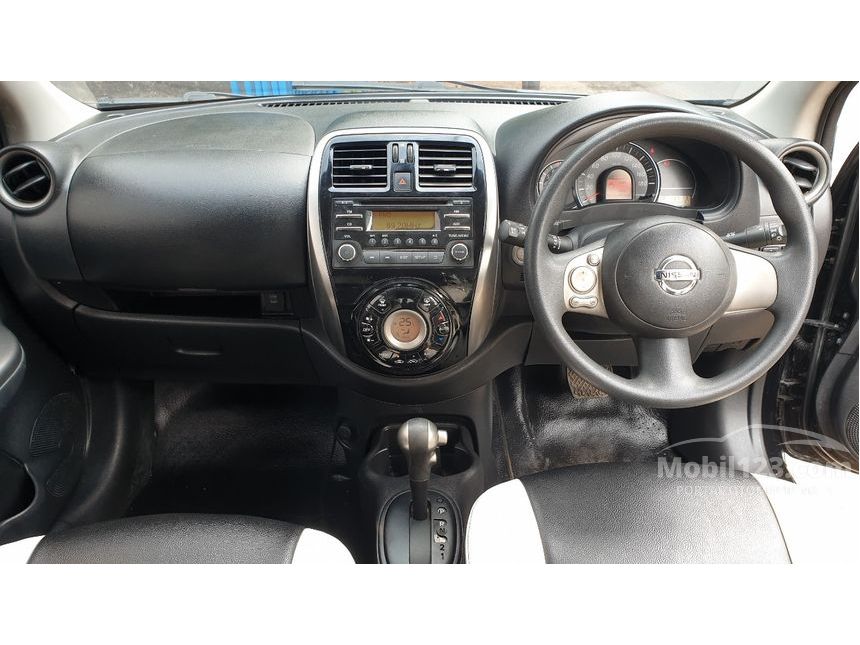 Jual Mobil  Nissan  March  2014 1 5L 1 5 di DKI Jakarta  