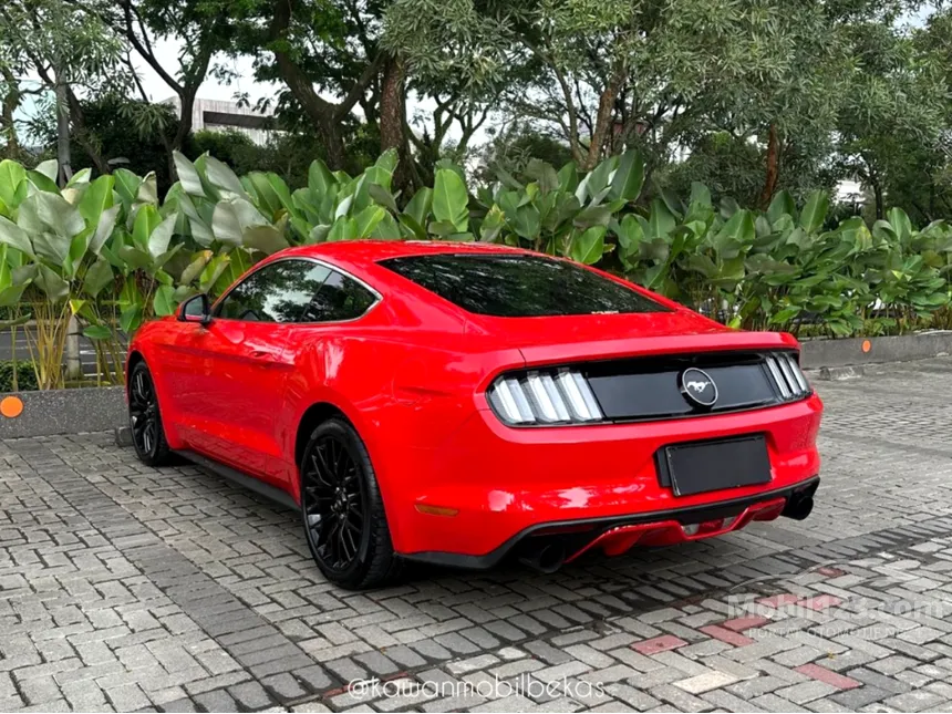 2017 Ford Mustang EcoBoost Fastback