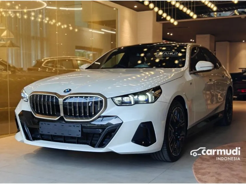 2025 BMW i5 eDrive40 M Sport Sedan