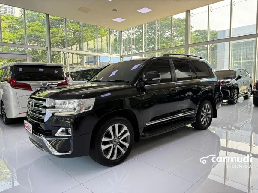 2016 Toyota Land Cruiser 200 VX-R SUV