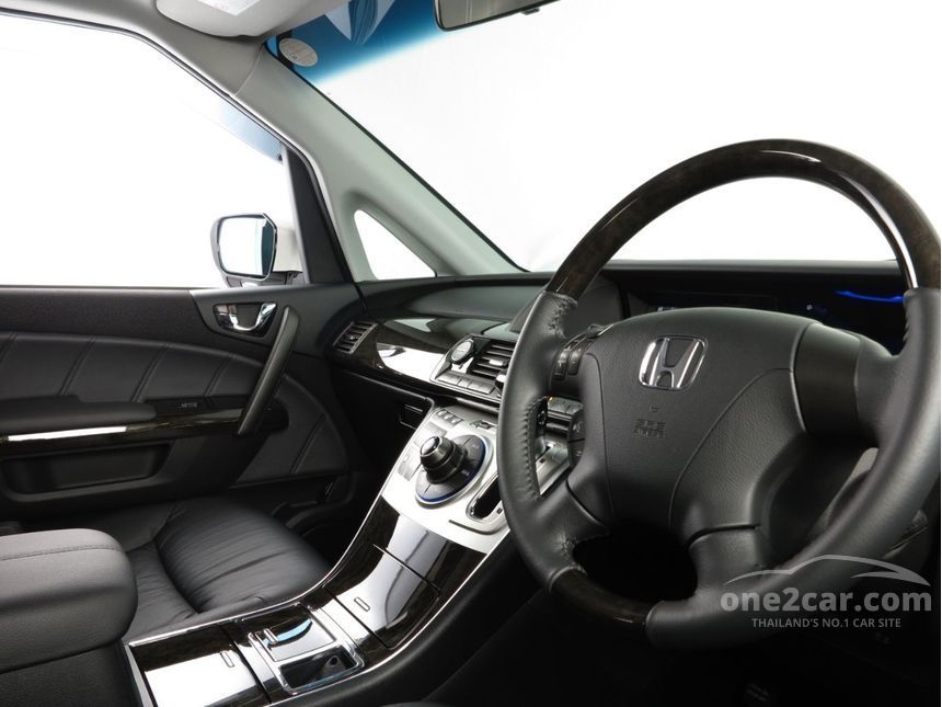Honda elysion салон