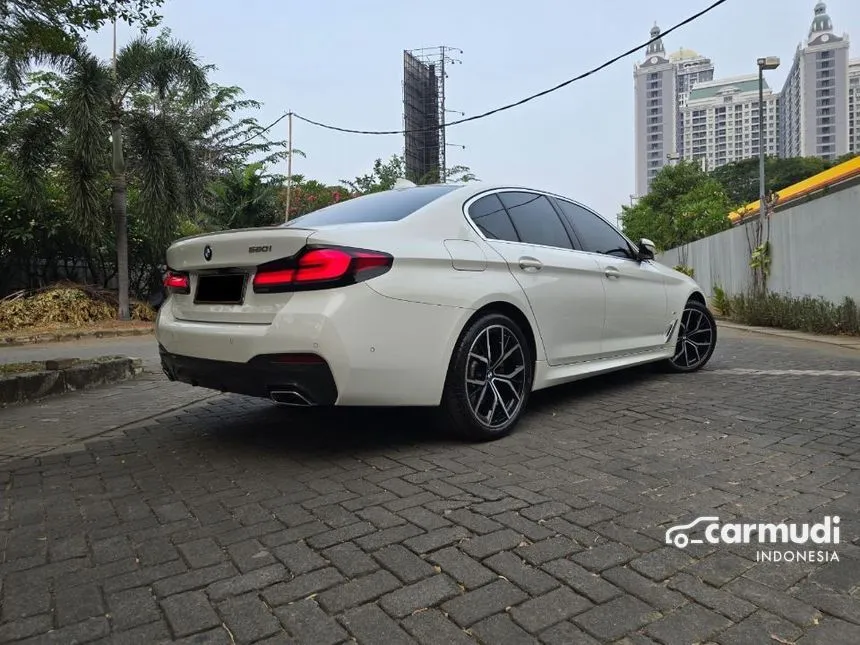 2018 BMW 530i Luxury Sedan