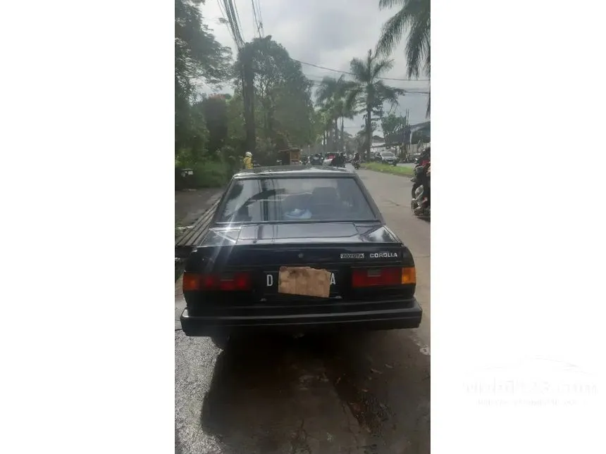 1982 Toyota Corolla Sedan