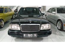 1990 Mercedes-Benz E320