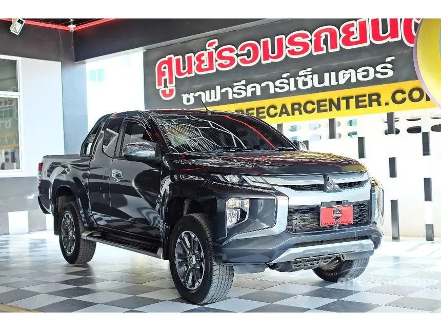 2018 Mitsubishi TRITON GLX Plus Mega Cab Pickup