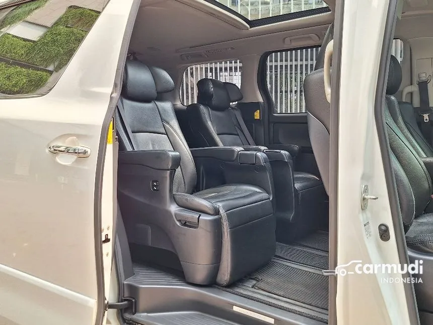 2012 Toyota Vellfire Z Van Wagon