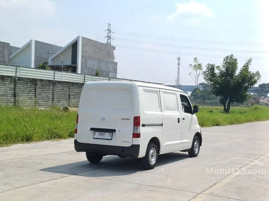 2017 Daihatsu Gran Max Blind Van AC Van