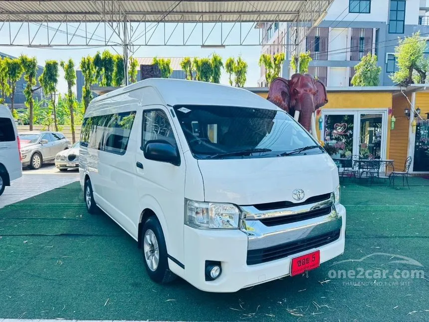 2019 Toyota HIACE VVTi Van