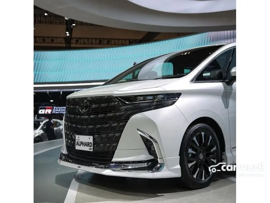 2024 Toyota Alphard HEV MPV