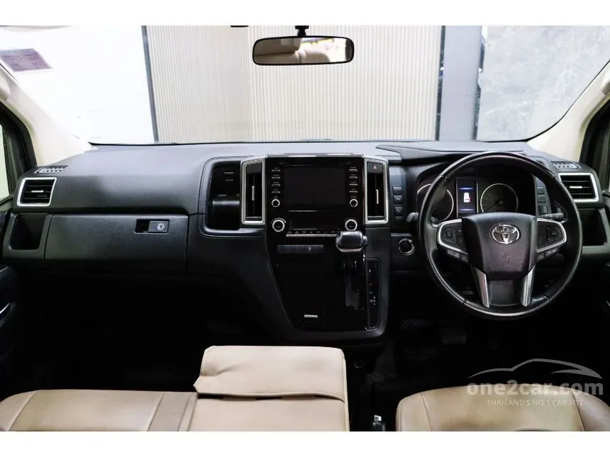 2021 Toyota Majesty Standard Van