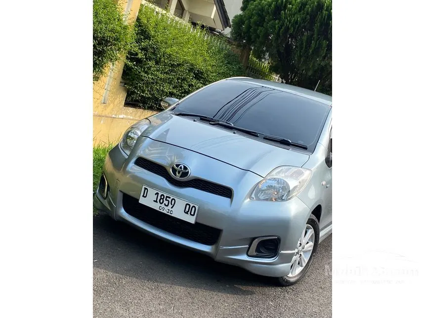 2012 Toyota Yaris E Hatchback