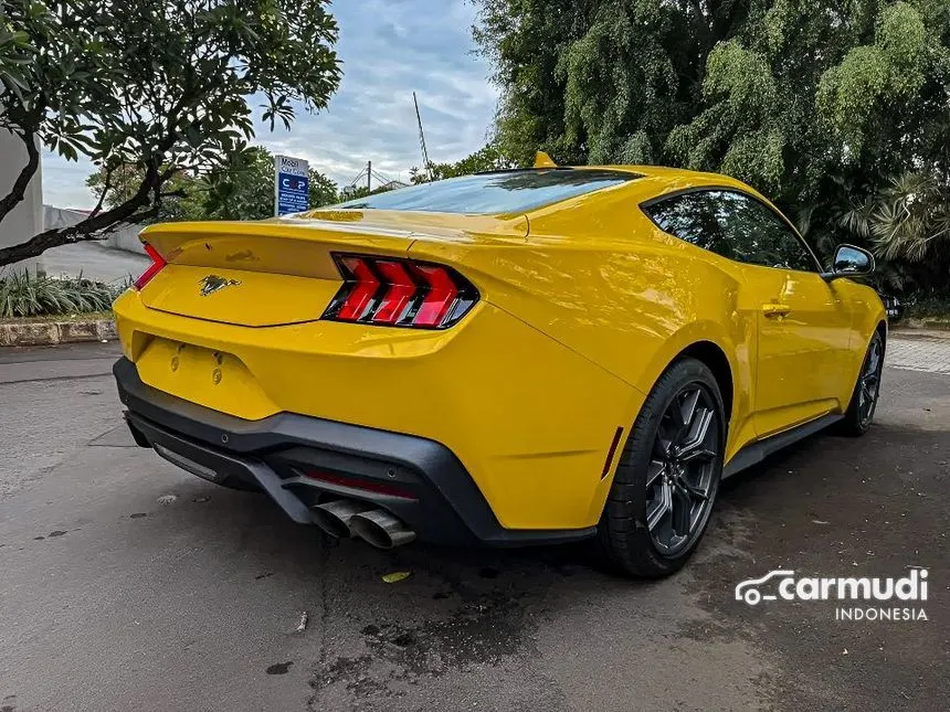 2025 Ford Mustang EcoBoost Fastback
