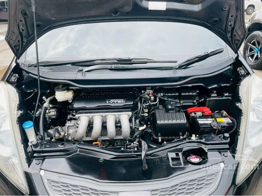 2009 Honda JAZZ SV Hatchback