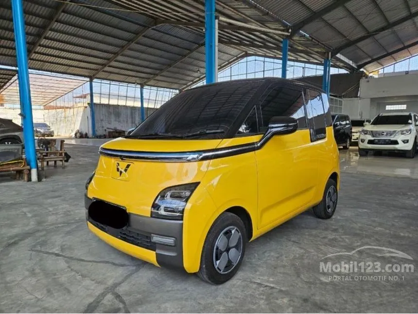 Jual Mobil Wuling EV 2022 Air ev Long Range di Sumatera Utara Automatic Hatchback Kuning Rp 217.000.000