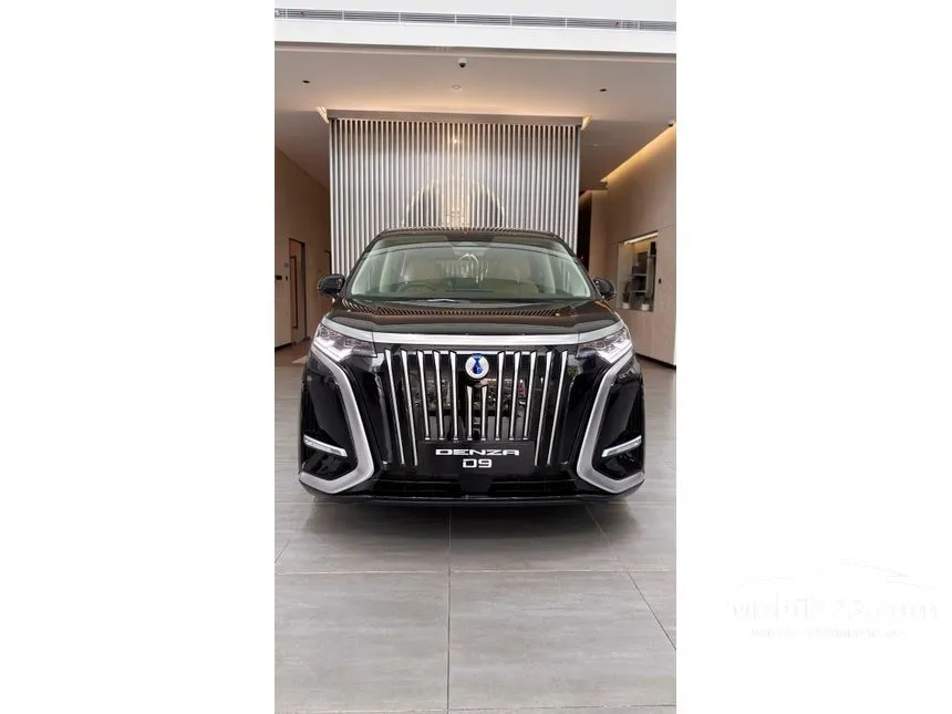 2025 Denza D9 Advanced MPV