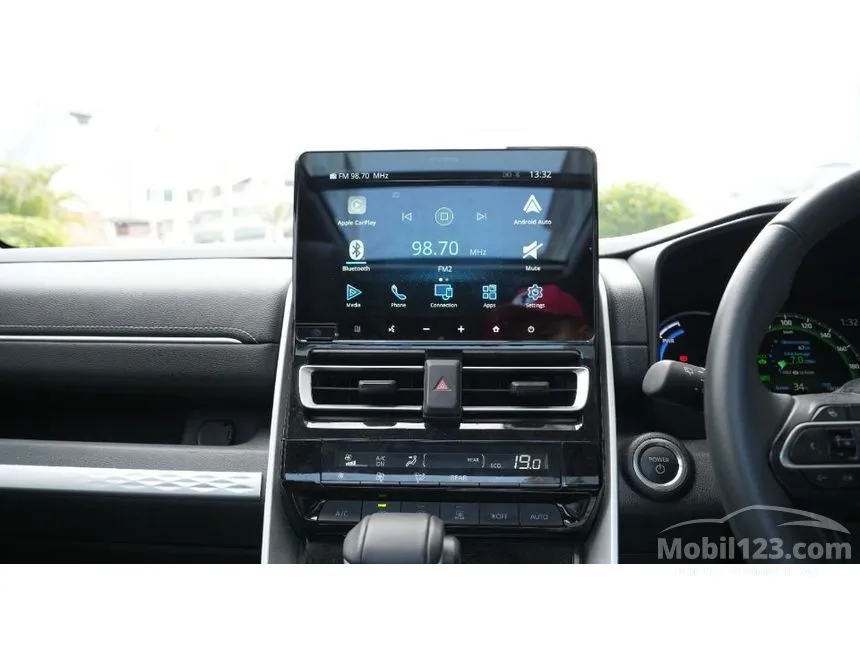 2025 Toyota Kijang Innova Zenix Q HV TSS Modellista (Non Premium Color) MPV