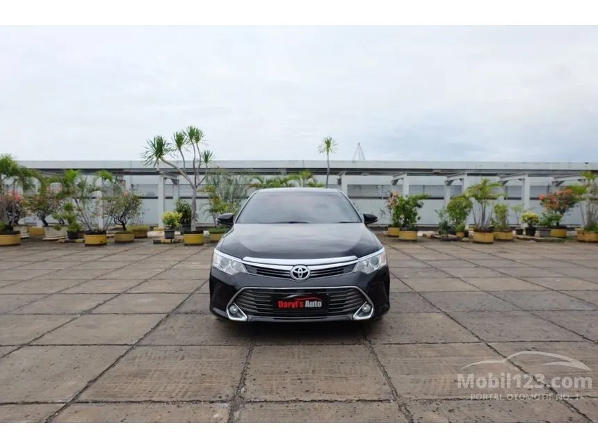 Jual Mobil Toyota Camry 2016 V 2.5 di Banten Automatic Sedan Hitam Rp 246.000.000