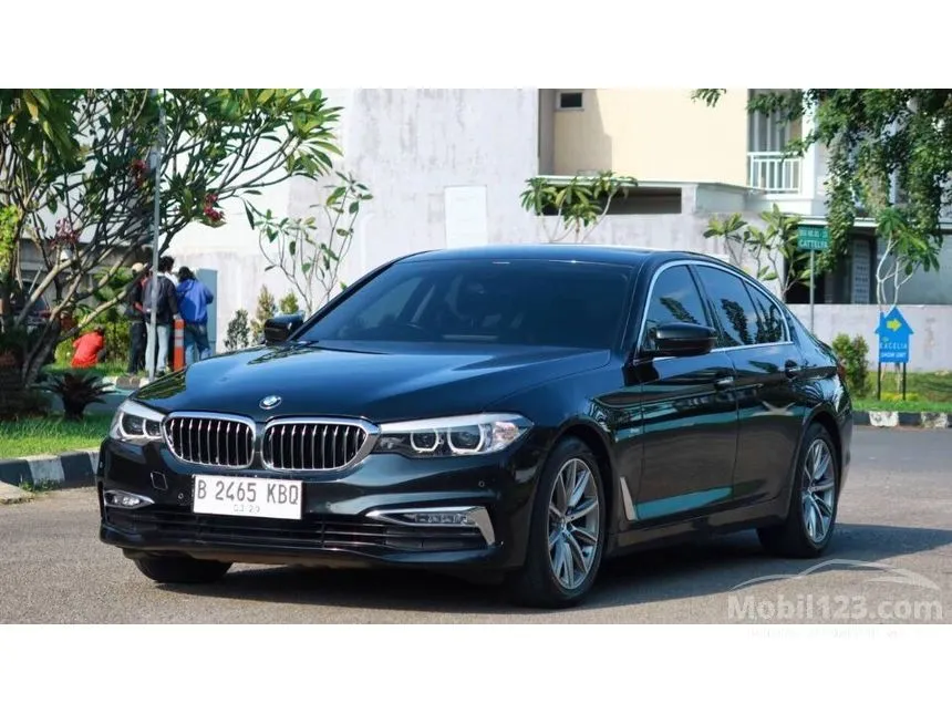 Jual Mobil BMW 520i 2018 Luxury 2.0 di DKI Jakarta Automatic Sedan Hitam Rp 460.000.000