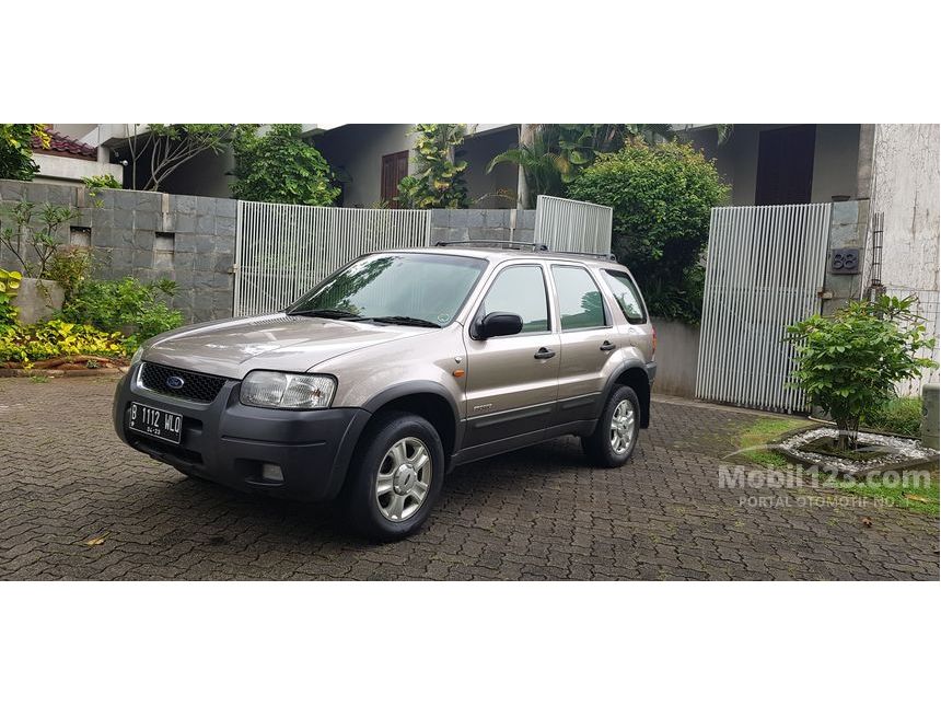  Jual  Mobil Ford  Escape  2003 XLT 4x4  3 0 di DKI Jakarta 