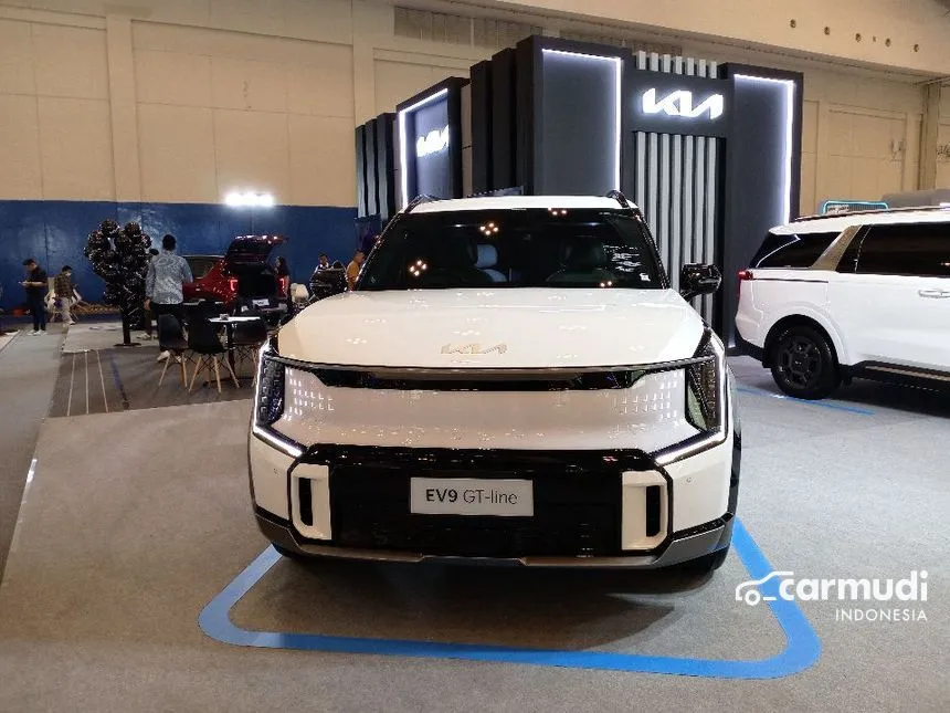 2024 KIA EV9 GT-Line SUV