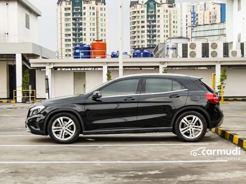 2015 Mercedes-Benz GLA200 Urban SUV