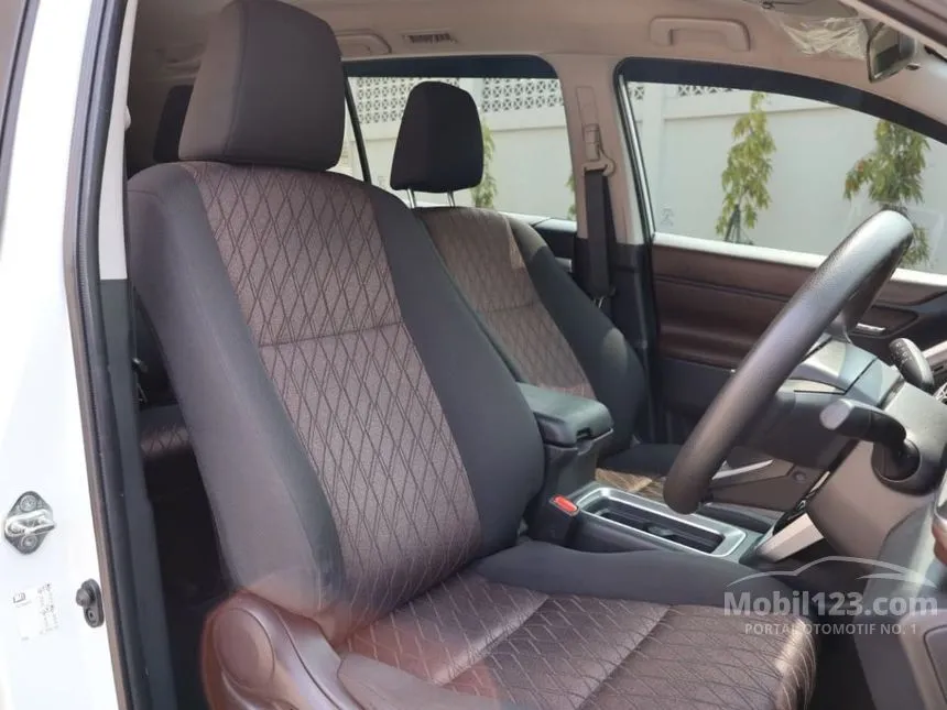 2023 Toyota Kijang Innova Zenix G (Non Premium Color) MPV