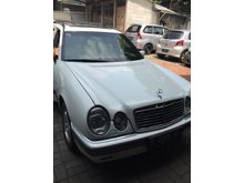 1998 Mercedes Mercedes-Benz SLK320 3.2 SLK320 Sedan