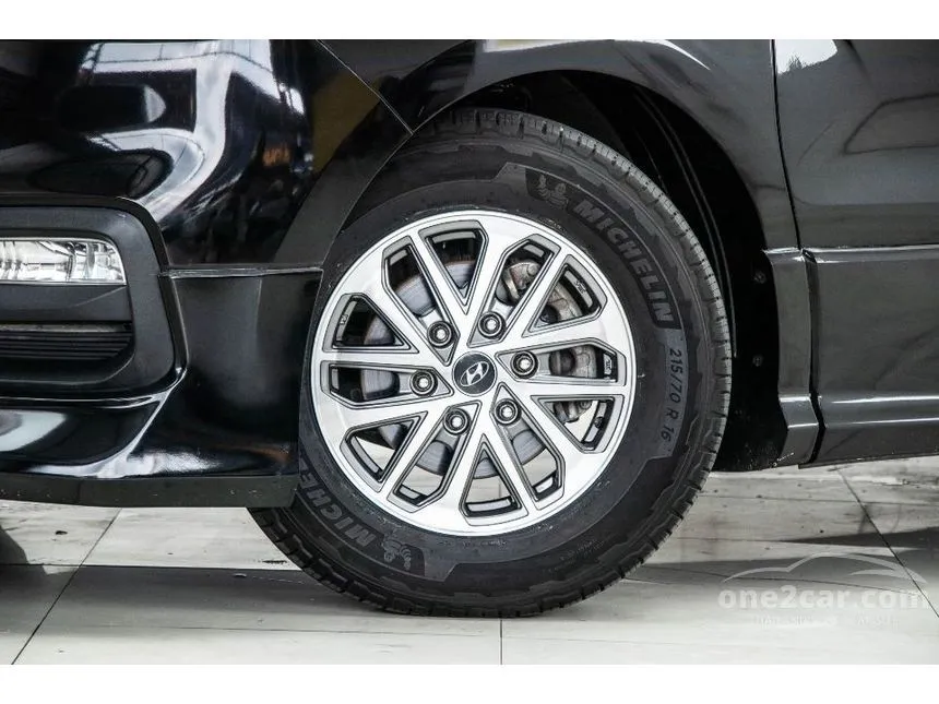 2019 Hyundai H-1 Elite Van