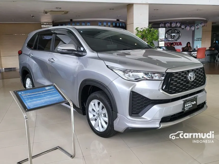 2025 Toyota Kijang Innova Zenix V HV (Non Premium Color) MPV